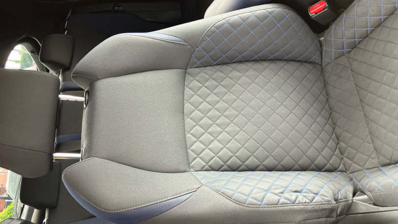 Toyota C-HR 1.8 Hybrid Dynamic 5dr CVT Hybrid Hatchback